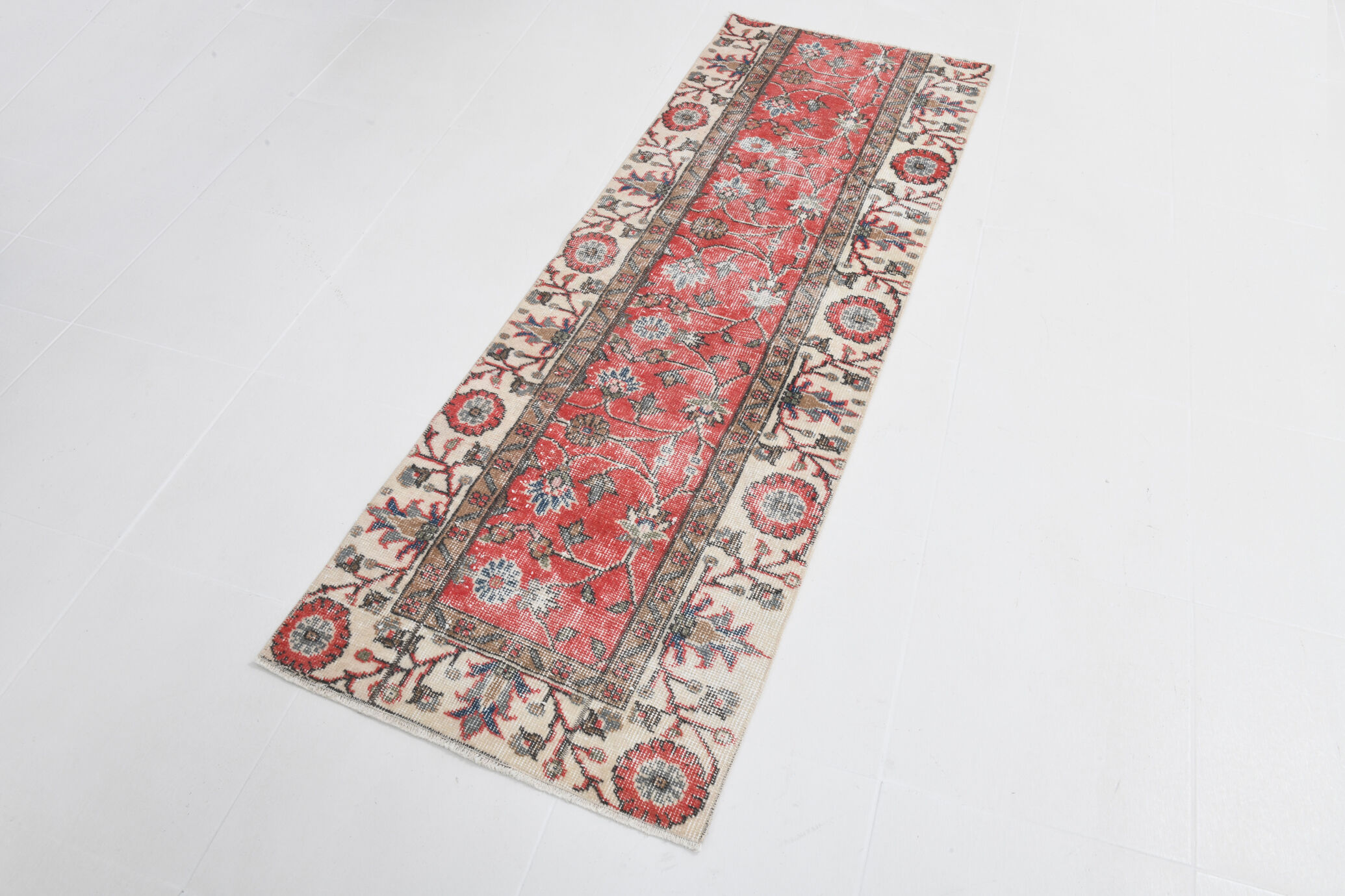 Vintage runner rug. 69x199cm
