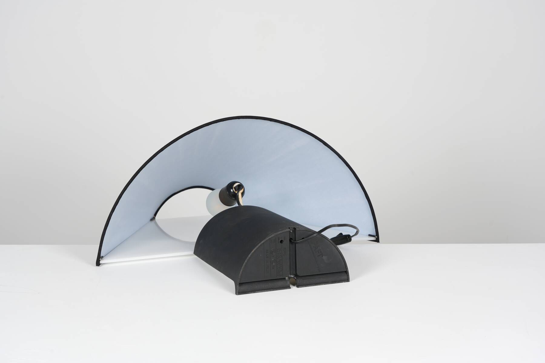 Edipo lamp by Marco Colombo and Mario Barbaglia for Paf Studio circa 1980