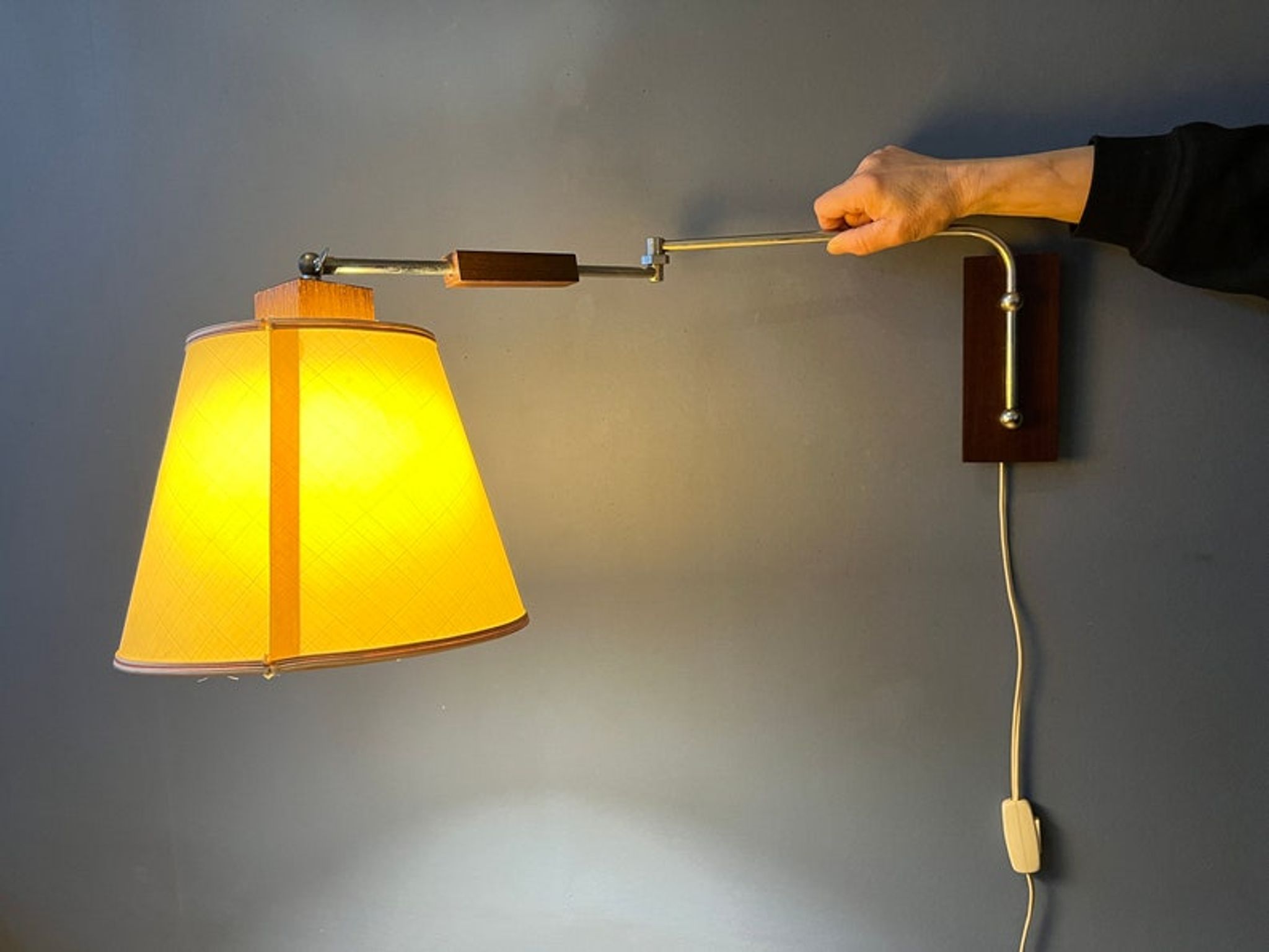 Applique lampe en bois