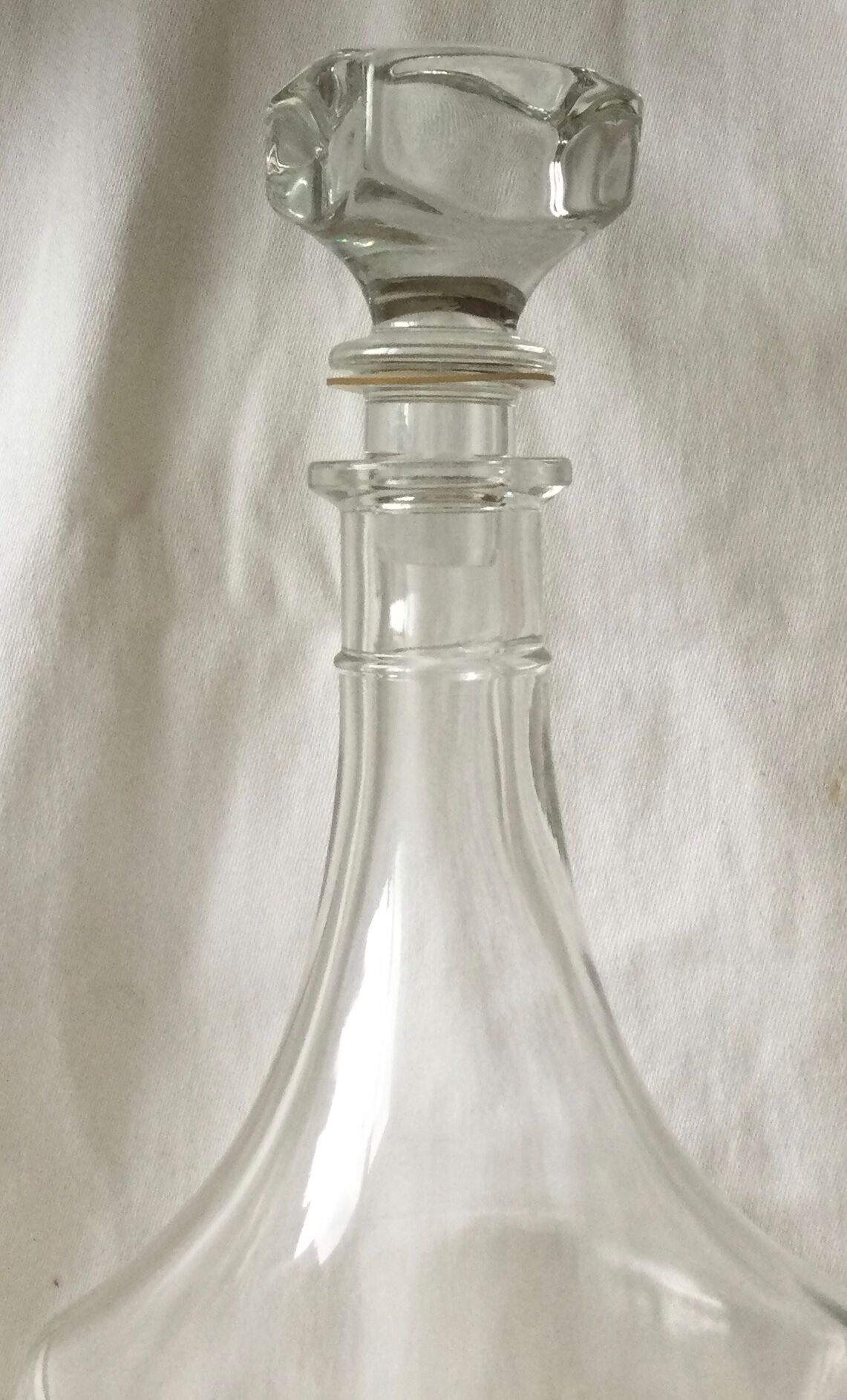 Glass decanter