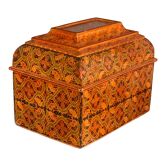 Ancien coffre de rangement berbère, sculpté et peint à la main années 50