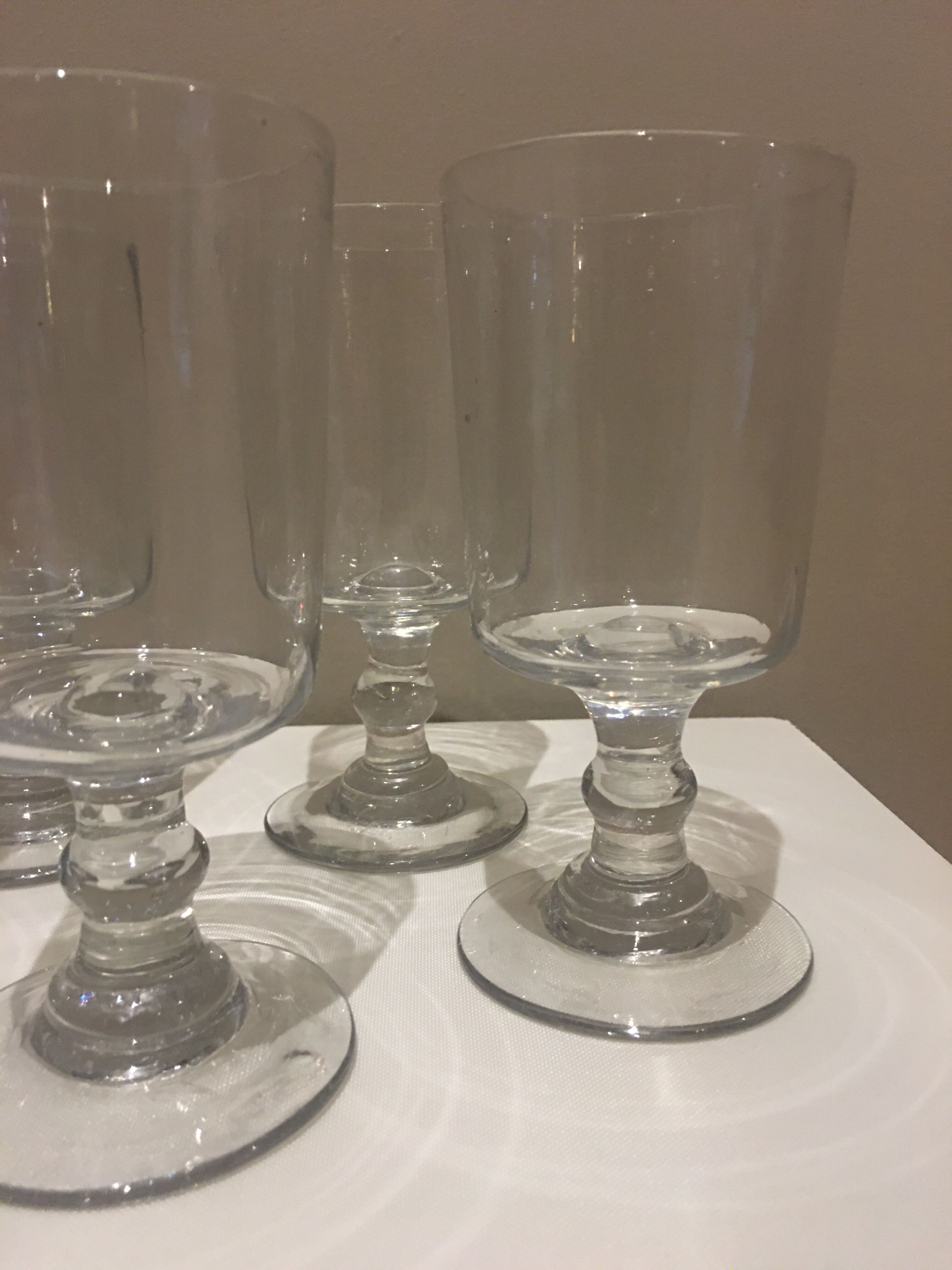 Lot de verres en verre soufflé