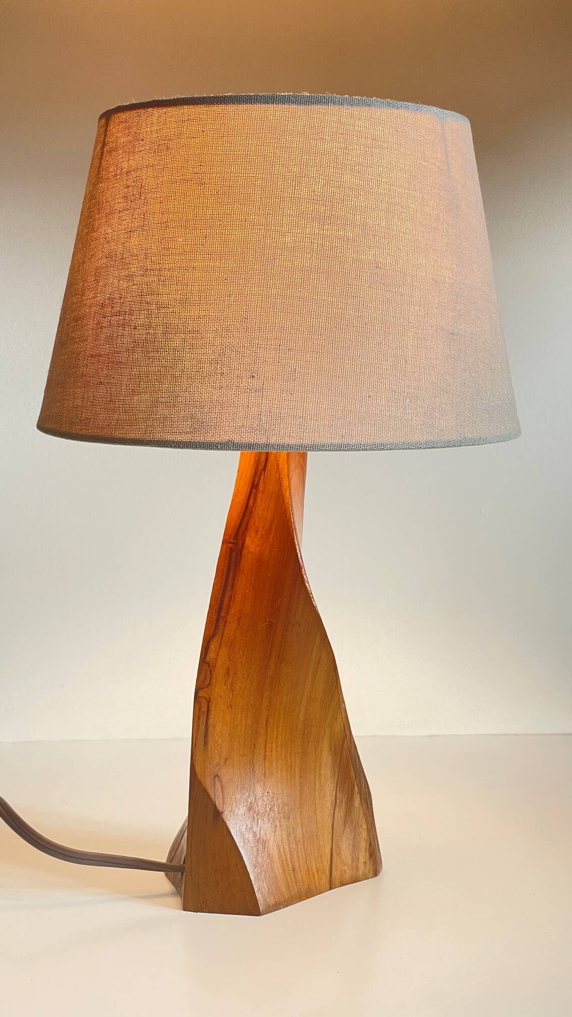 Geometric table lamp olive wood