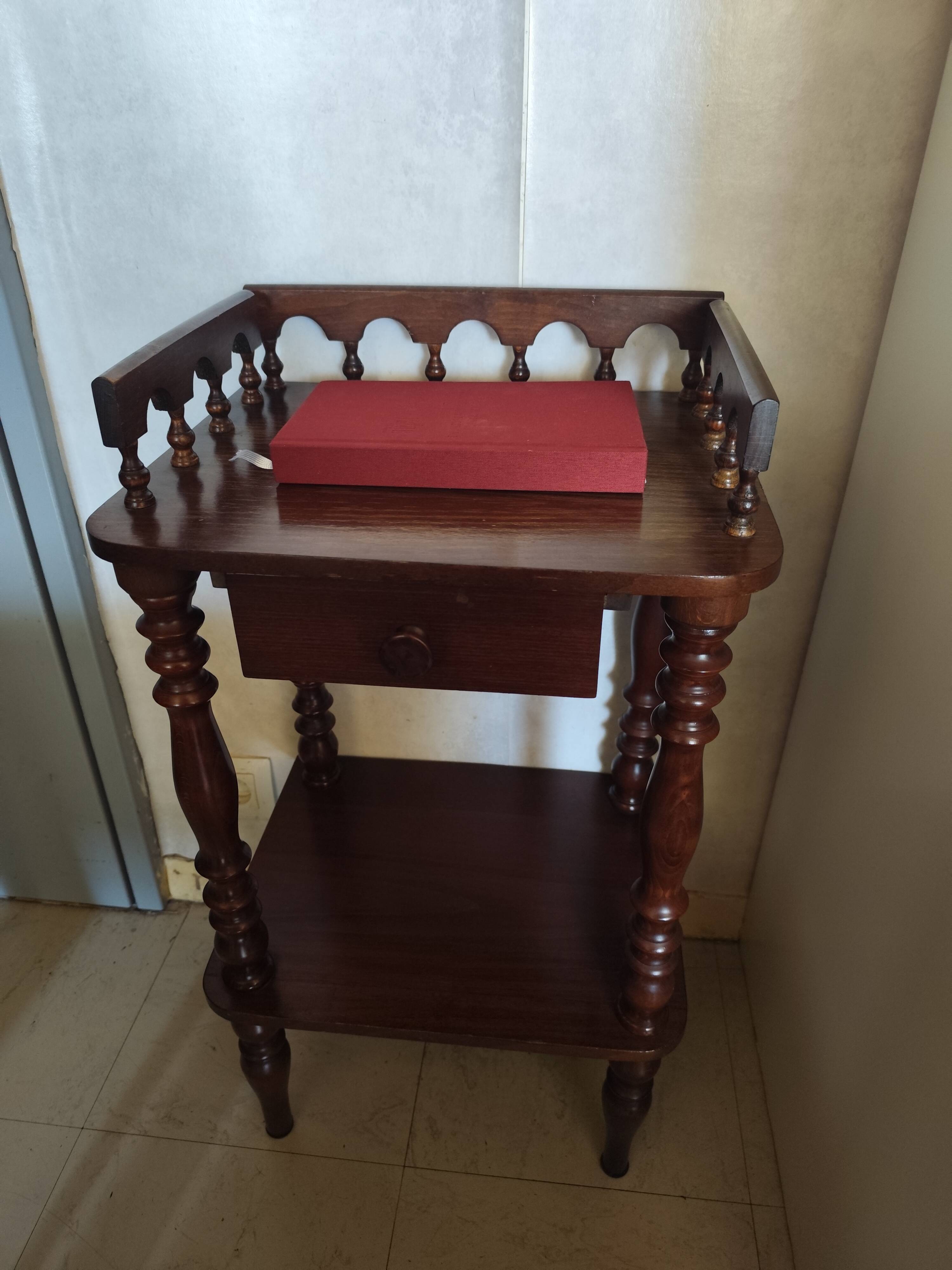 Bedside table