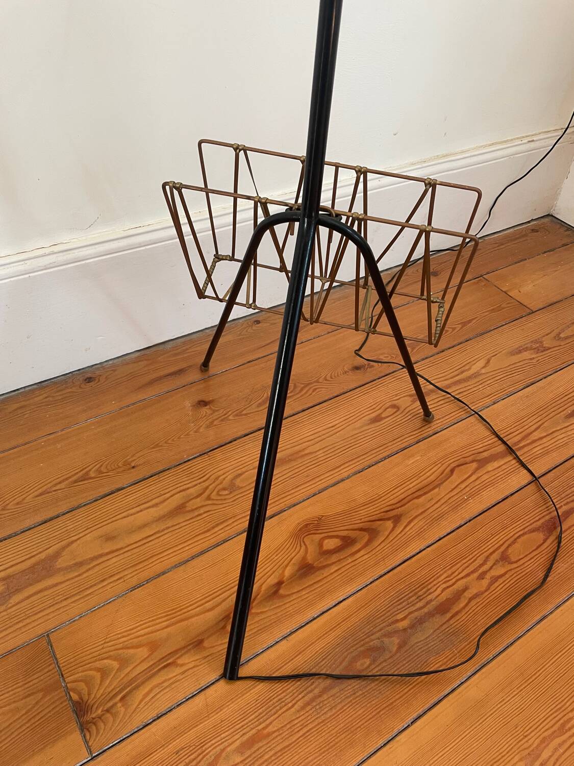 Paire de lampadaires tripodes années 50