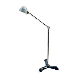 Workshop floor lamp