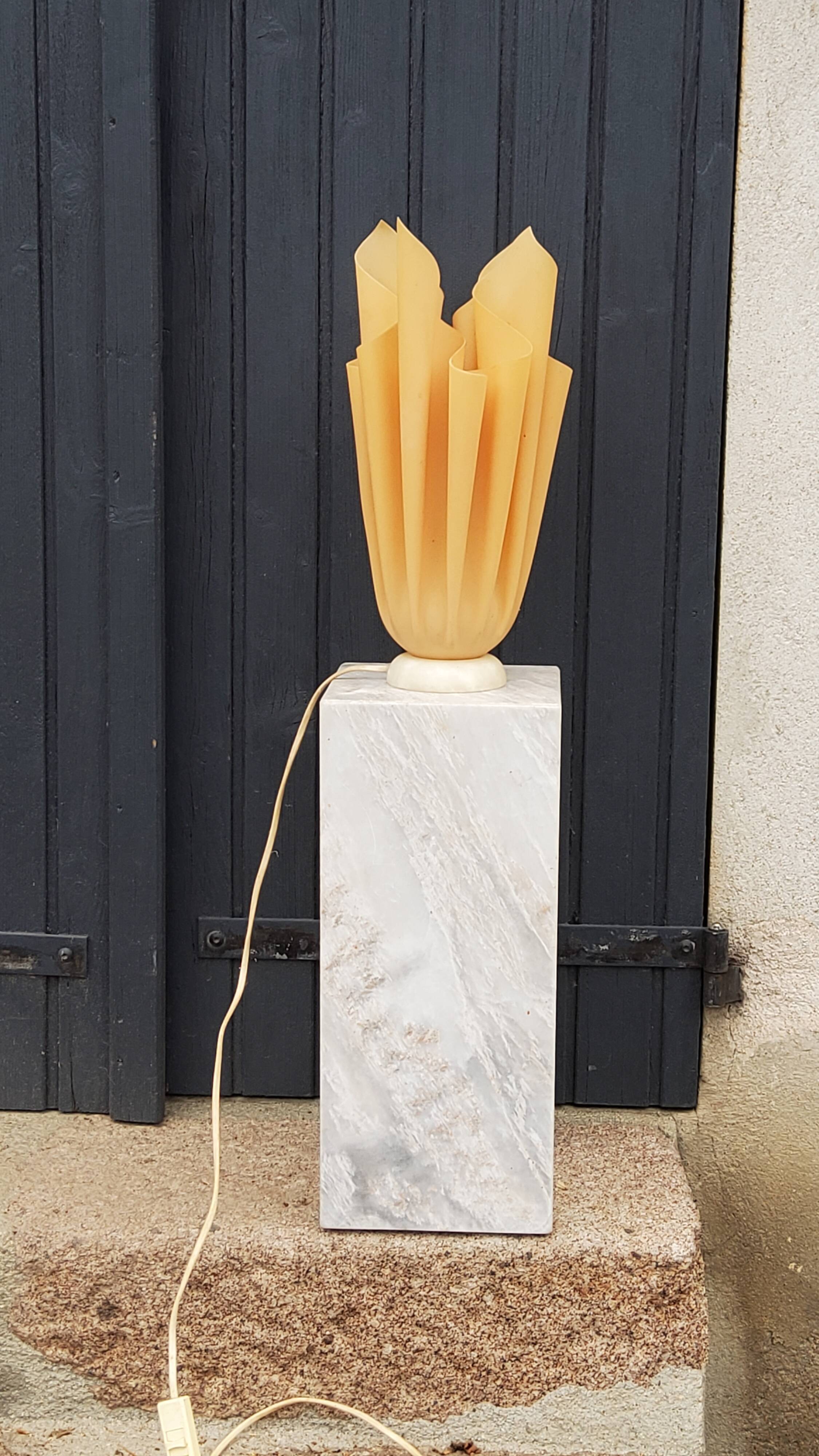 Lamp Georgia Jacob Ophélie and its marble column