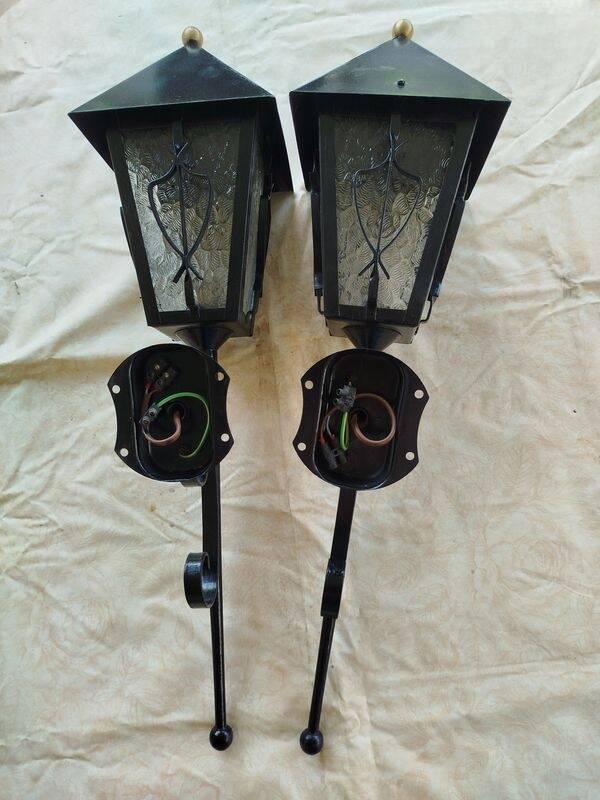 Outdoor wall lights