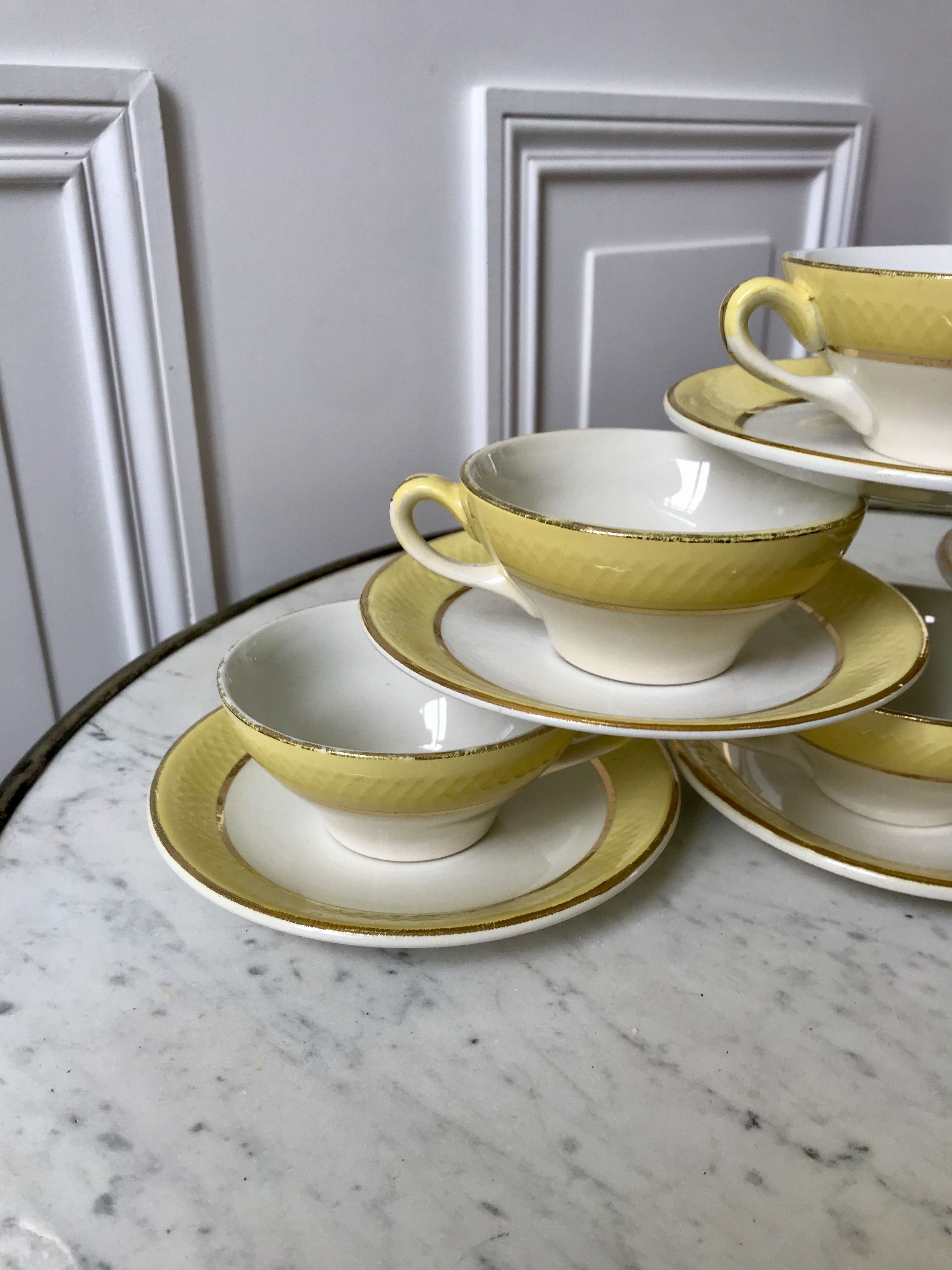 Set of 6 cups and textured yellow sub-cups digoin sarreguemines 50s