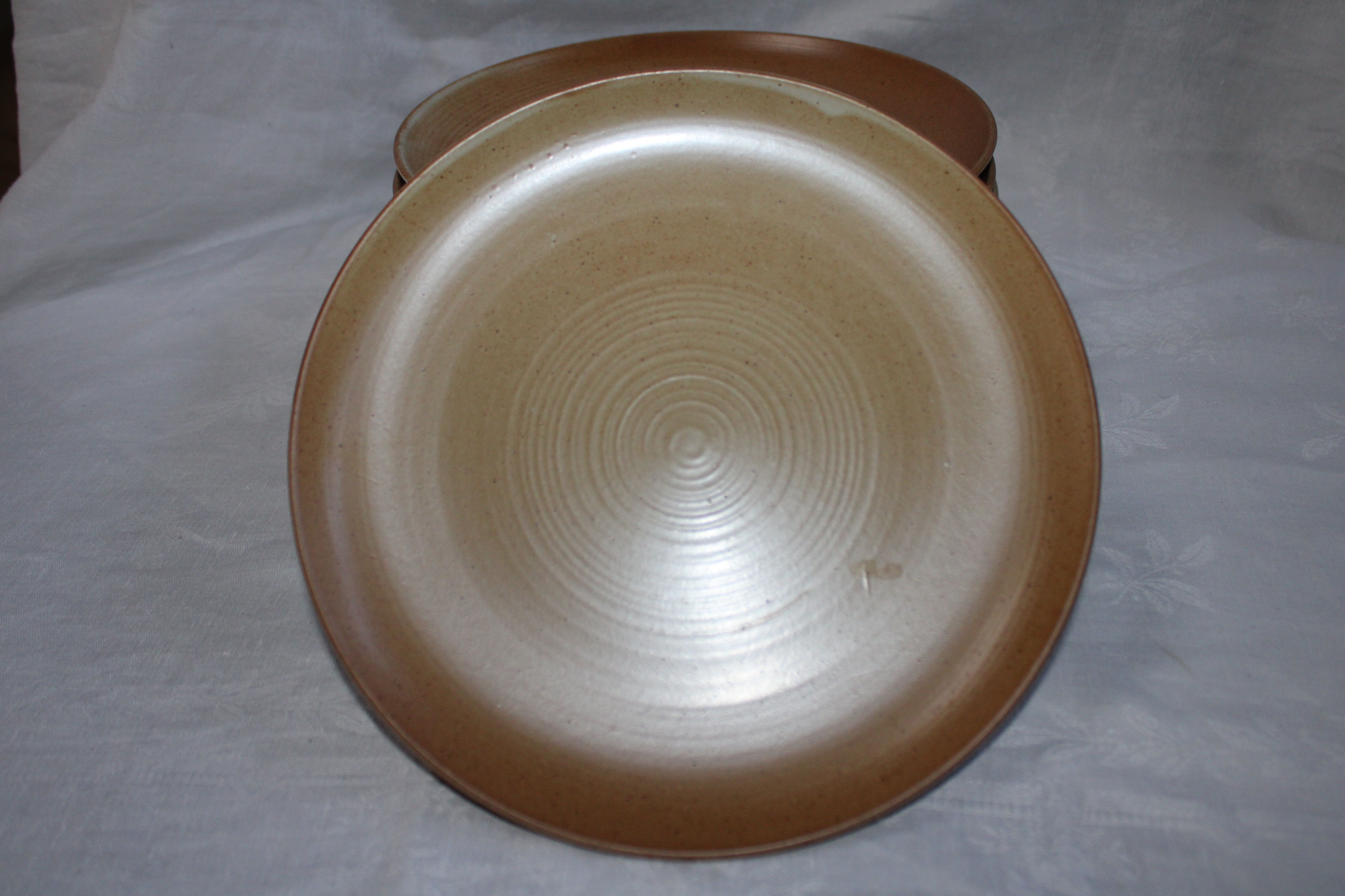 Service 9 flat plates sandstone Village CNP France