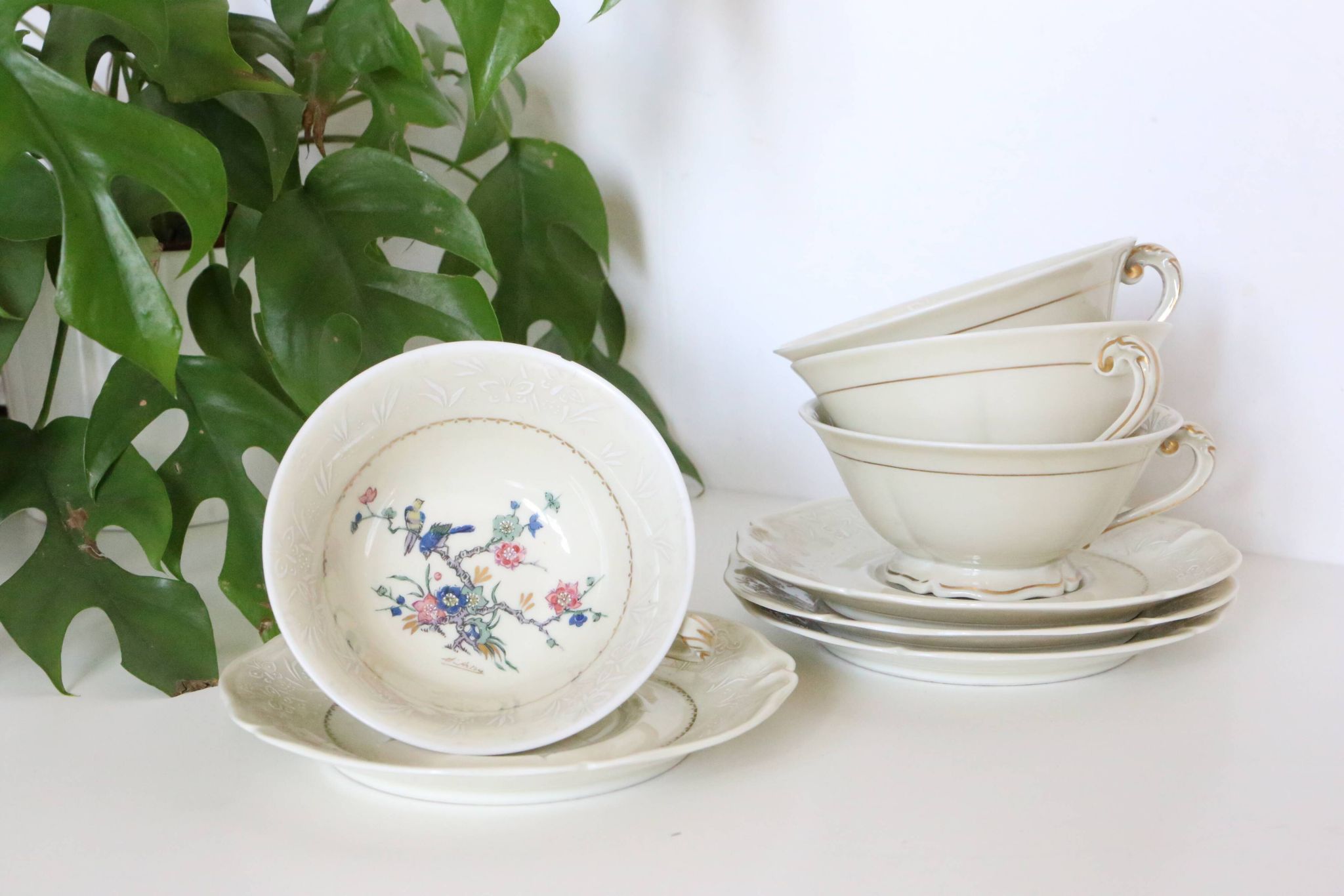 Set of 4 tea cups, porcelain Old Royal Factory of Limoges, Vintage