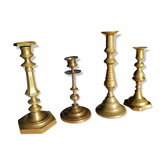 Lot de 4 bougeoirs anciens en laiton doré (n°2)