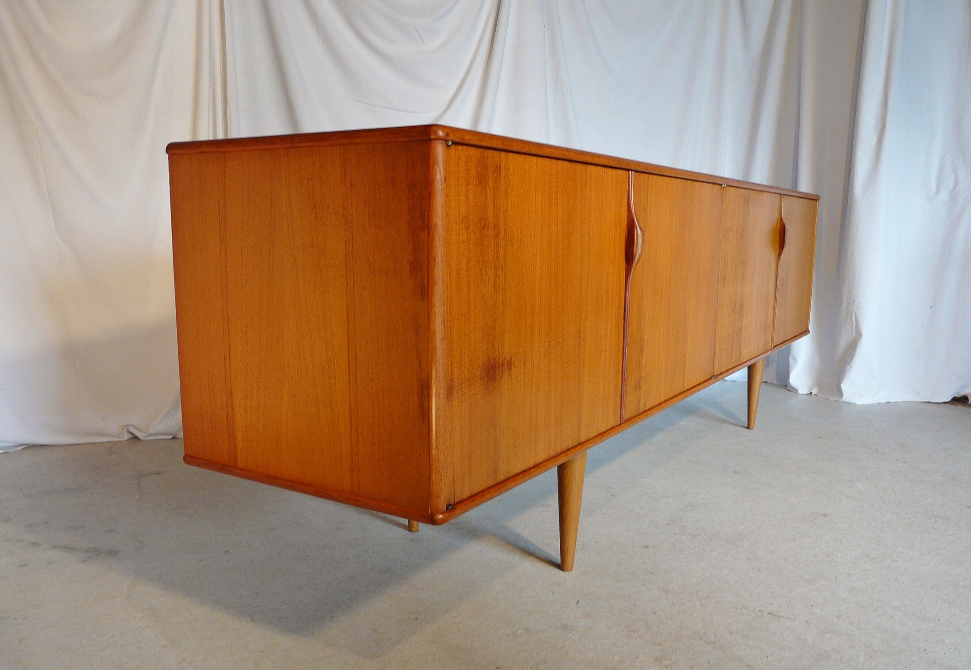 Scandinavian sideboard in teak 60s