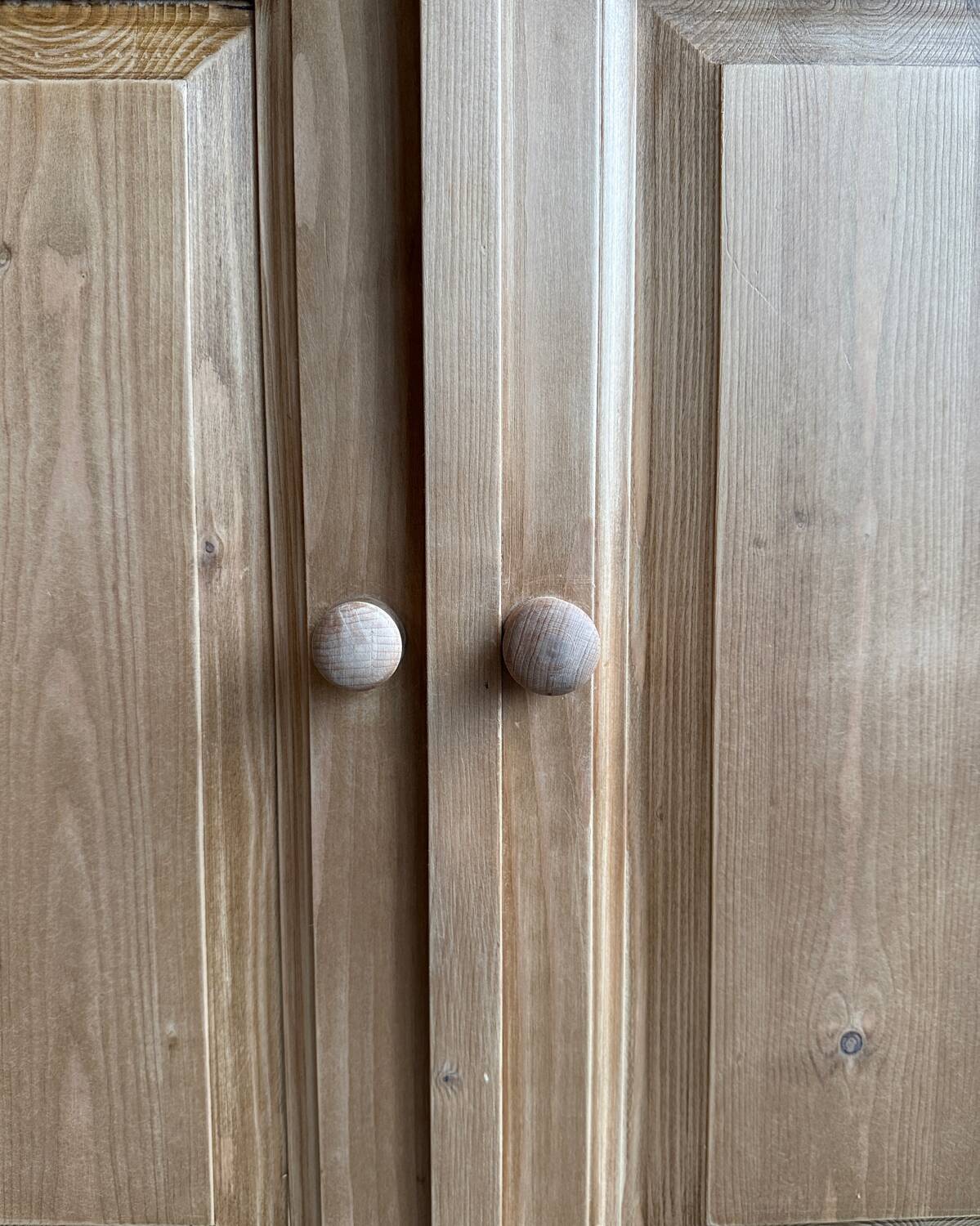 Parisian pine sideboard (renovated)