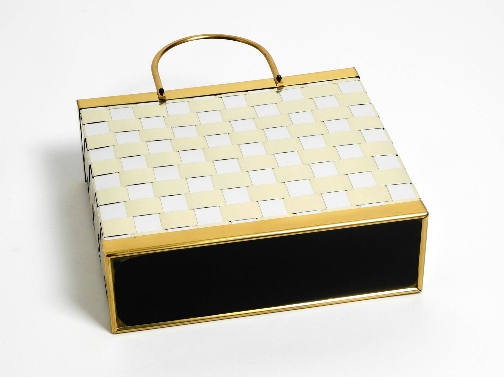 Stunning 1980s brass magazine rack in Hollywood Regency design