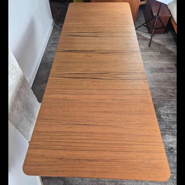 Table à manger en teck et en érable rare avec 2 extensions par Finn Juhl pour Bovirke, Danemark, 1950.