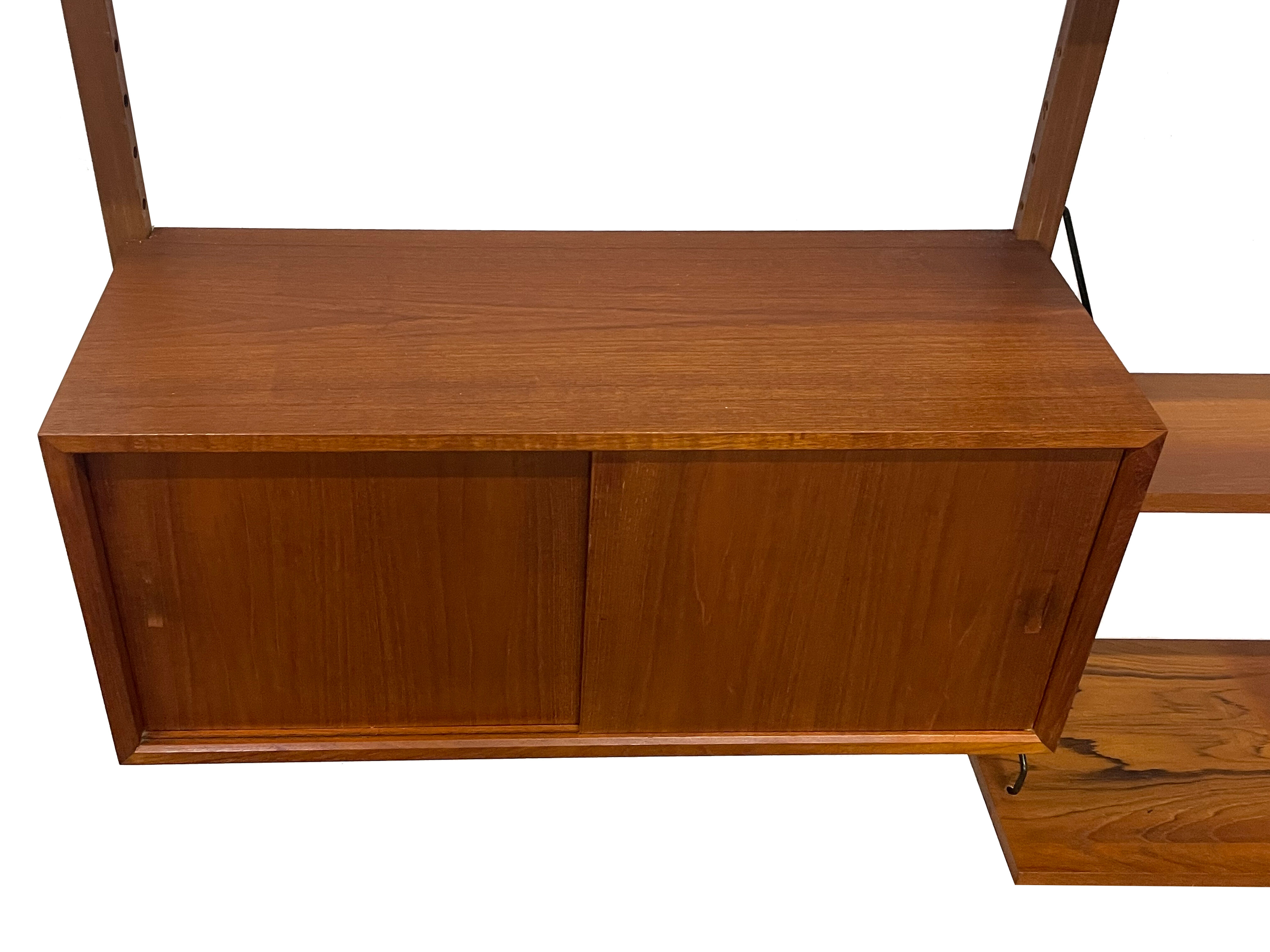 Vintage Poul Cadovius Royal System wall system wall