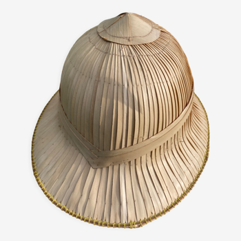 Explorer's hat made of straw