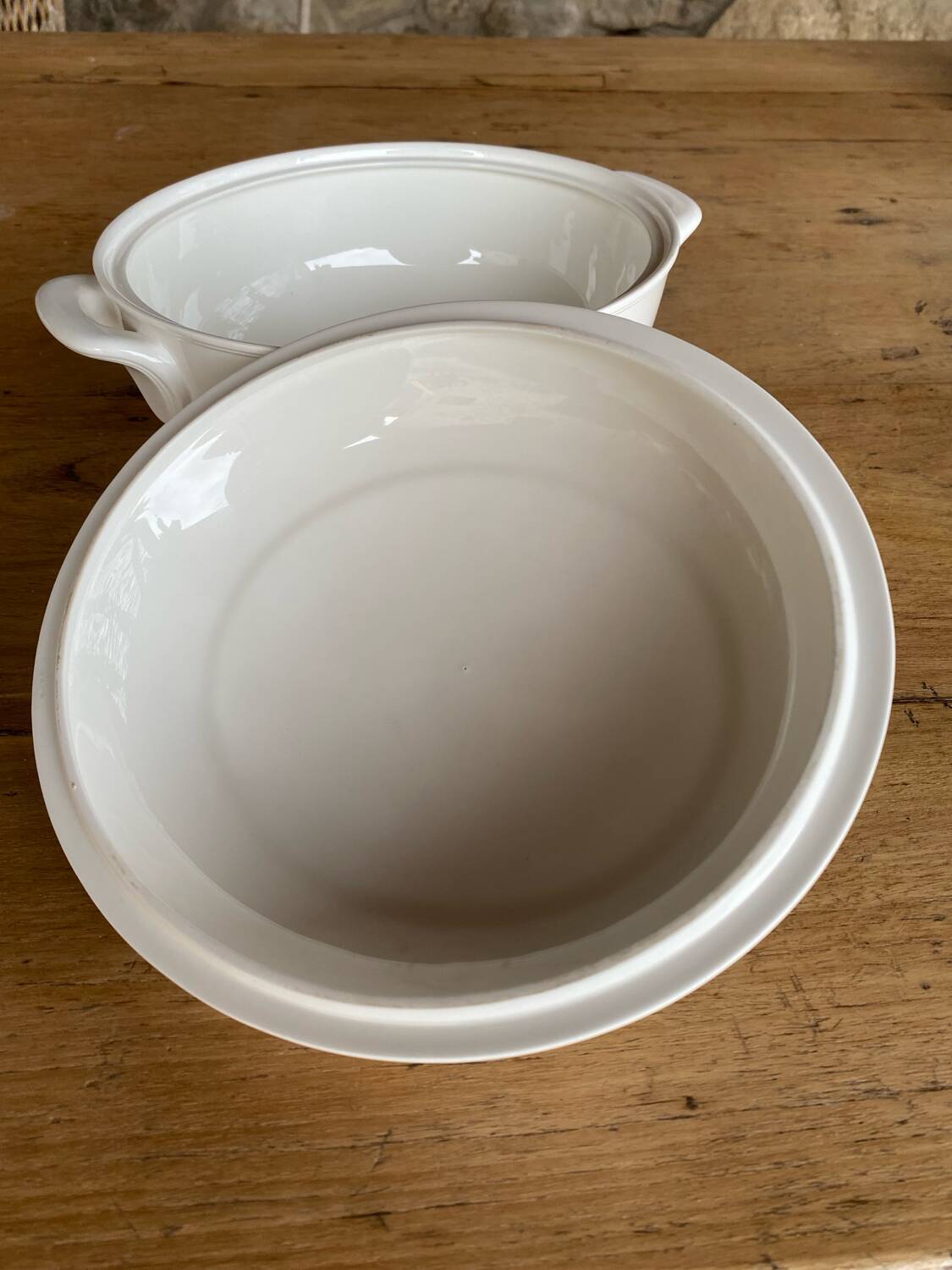 Royal Canterbury Anna fine bone china tureen or dish