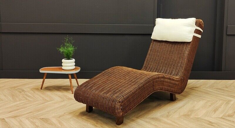 Vintage lounge chair