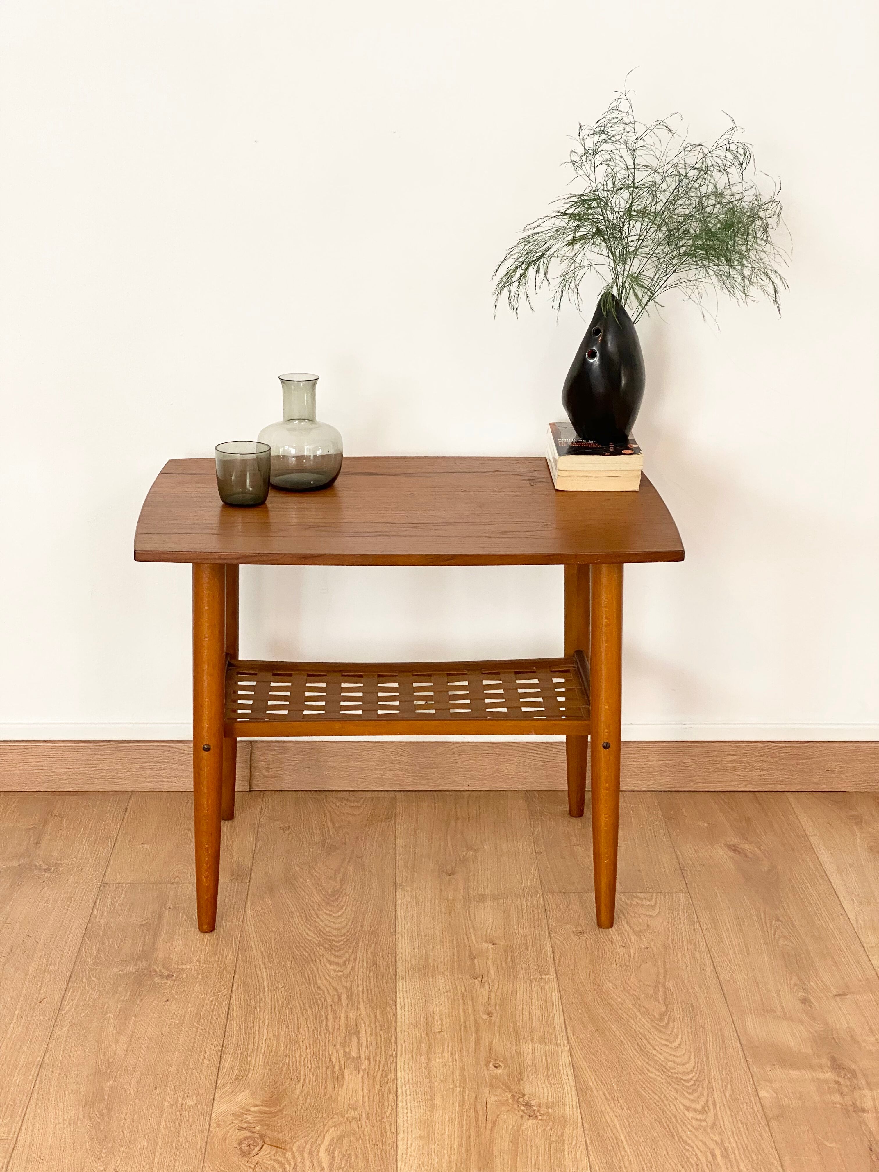 Table d’appoint scandinave en teck Albert Tibro