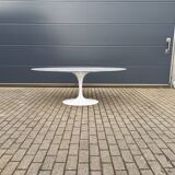 Original Knoll Tulip oval dining table (198cm) Carrara marble