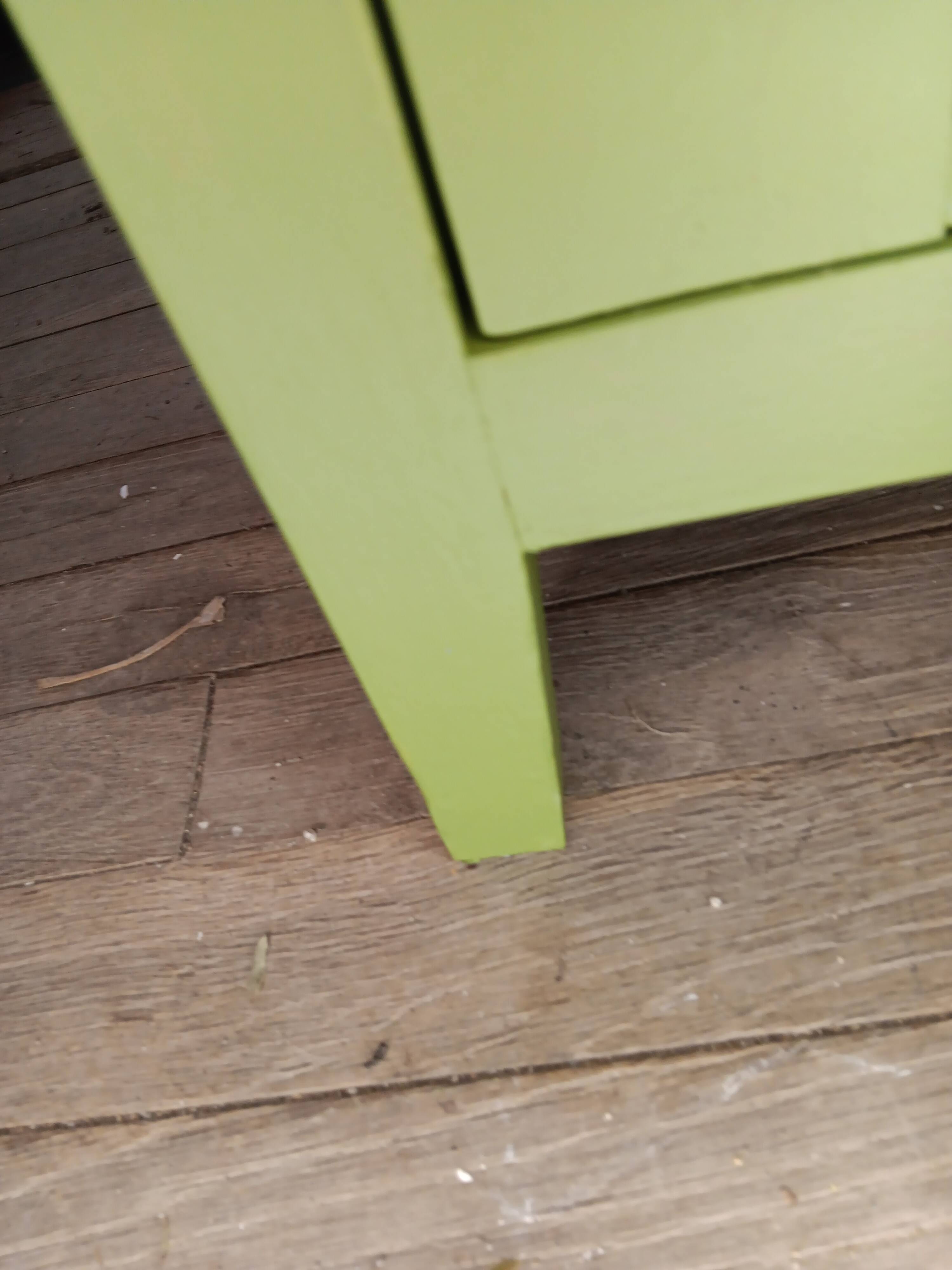 Green Parisian Buffet