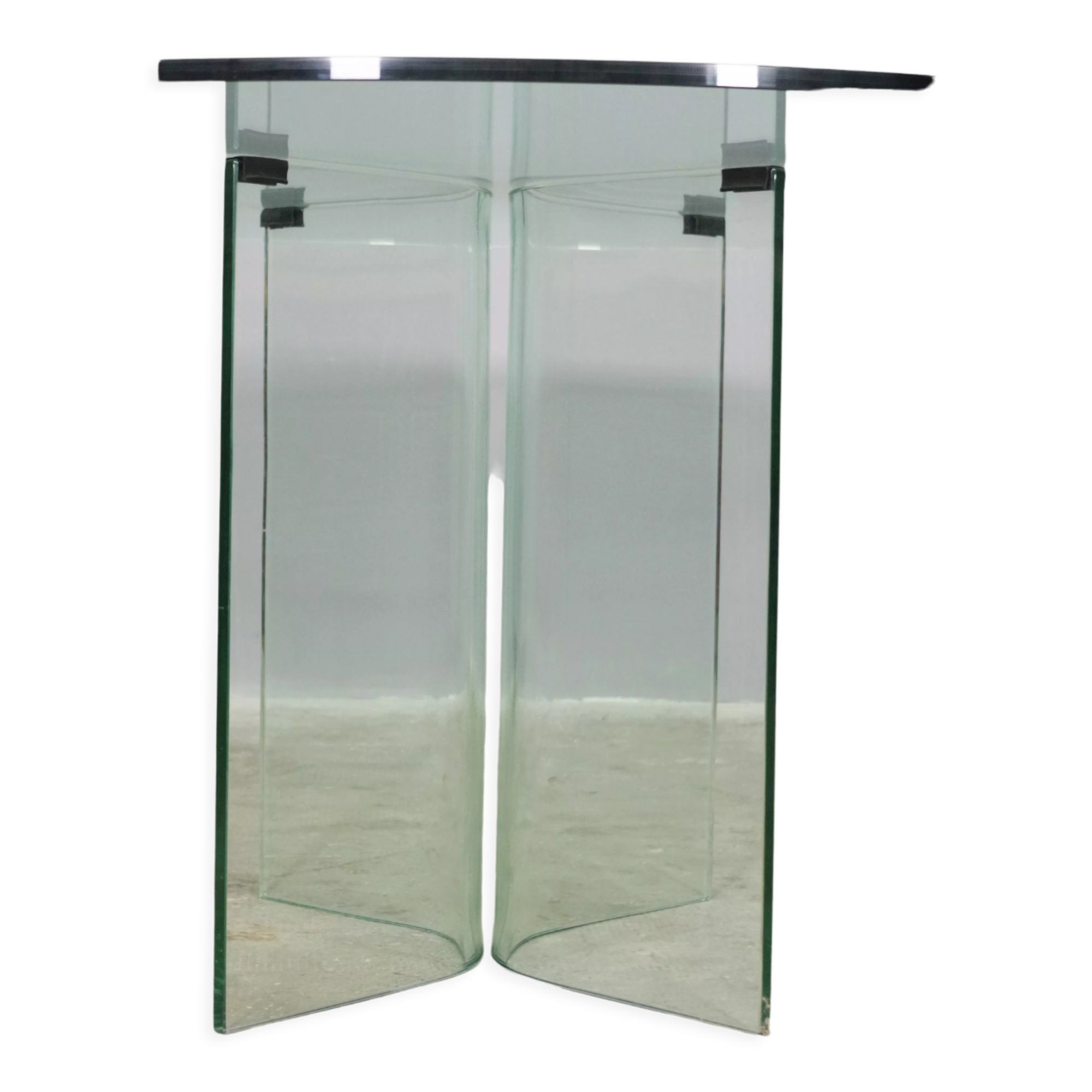 Round tempered glass table, 80s