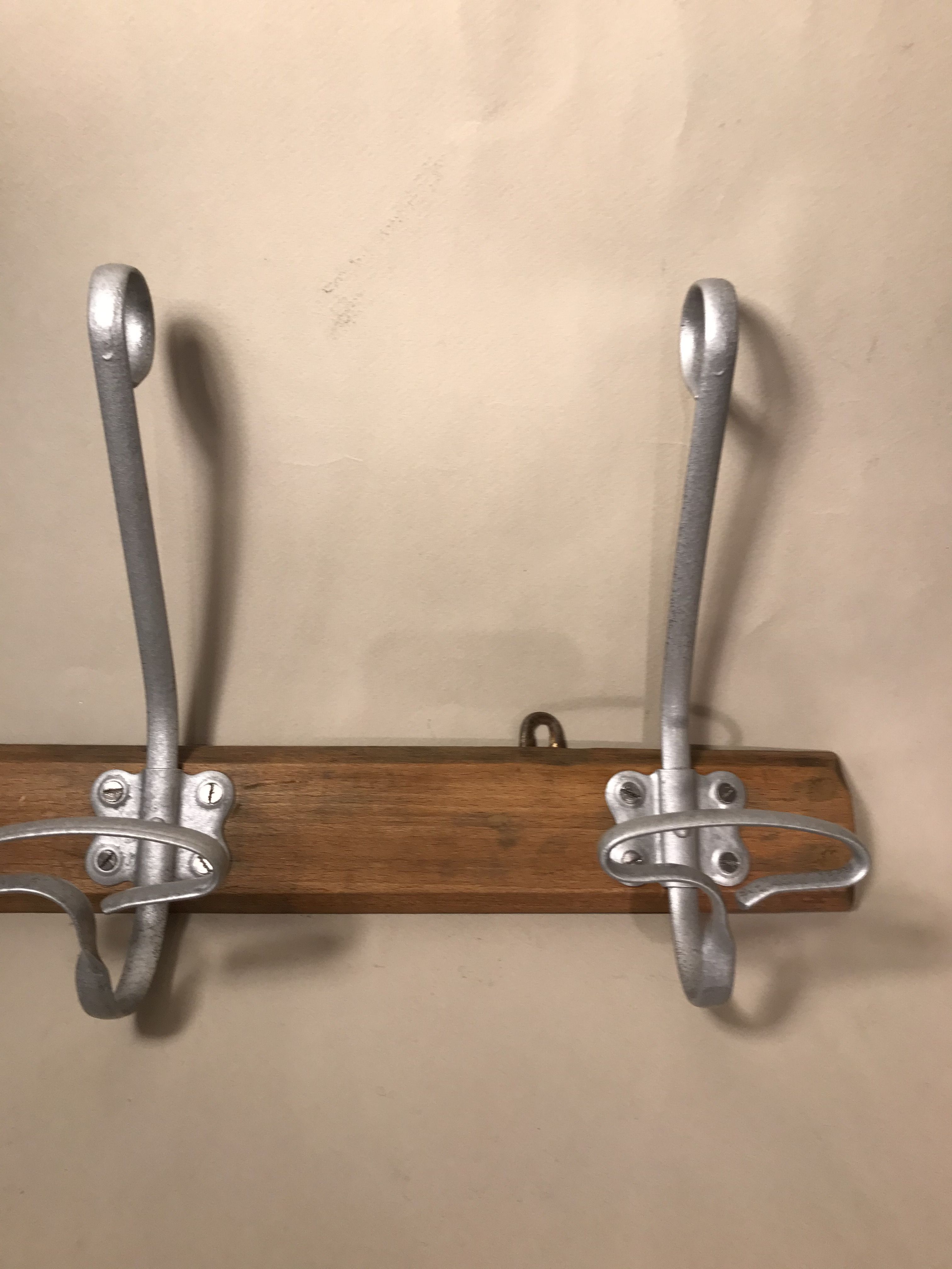Old vintage wood and metal wall coat holder 4 patères