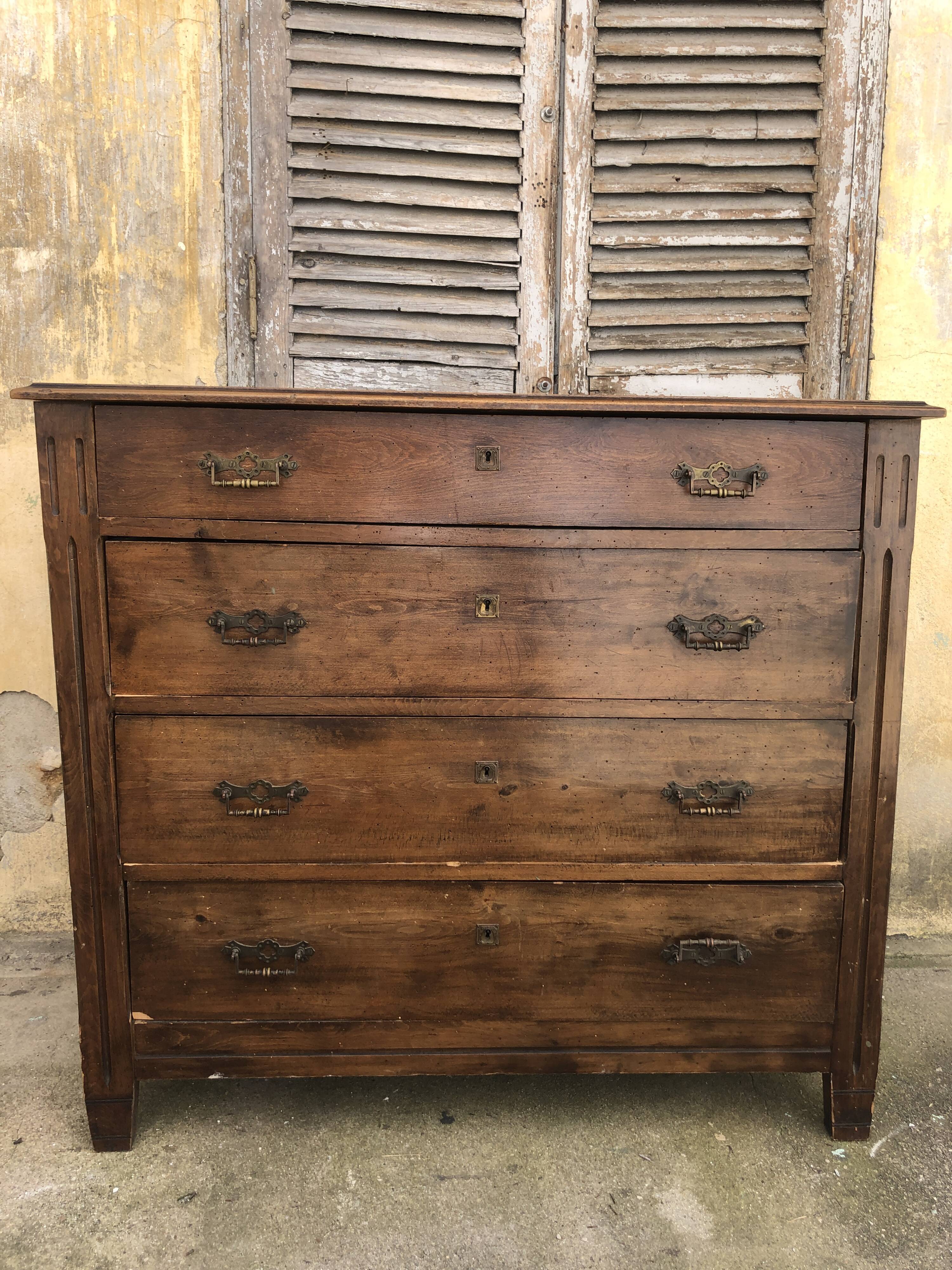 Vintage dresser