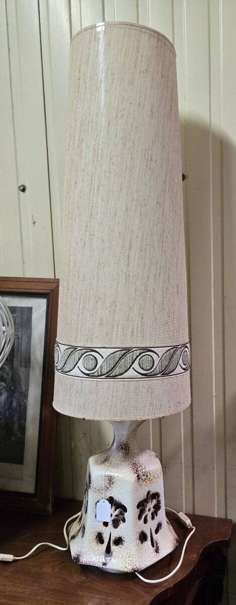 Very large ceramic lamp / floor lamp from the Art Deco period.