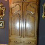 Louis XV period oak cabinet 1.57 x 2.53 m