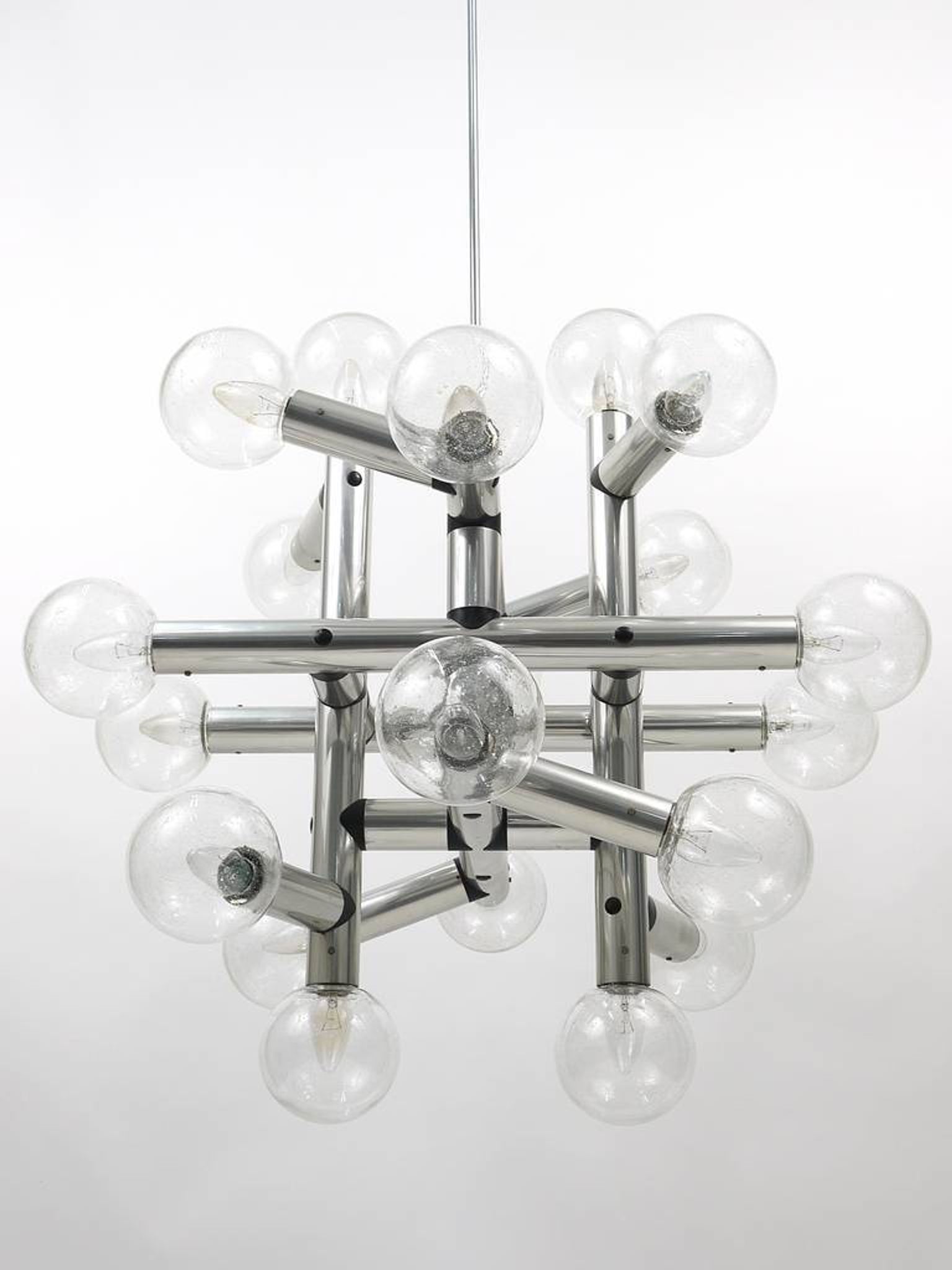 Identical atomic suspensions by J.T. Kalmar, Austria, 1969