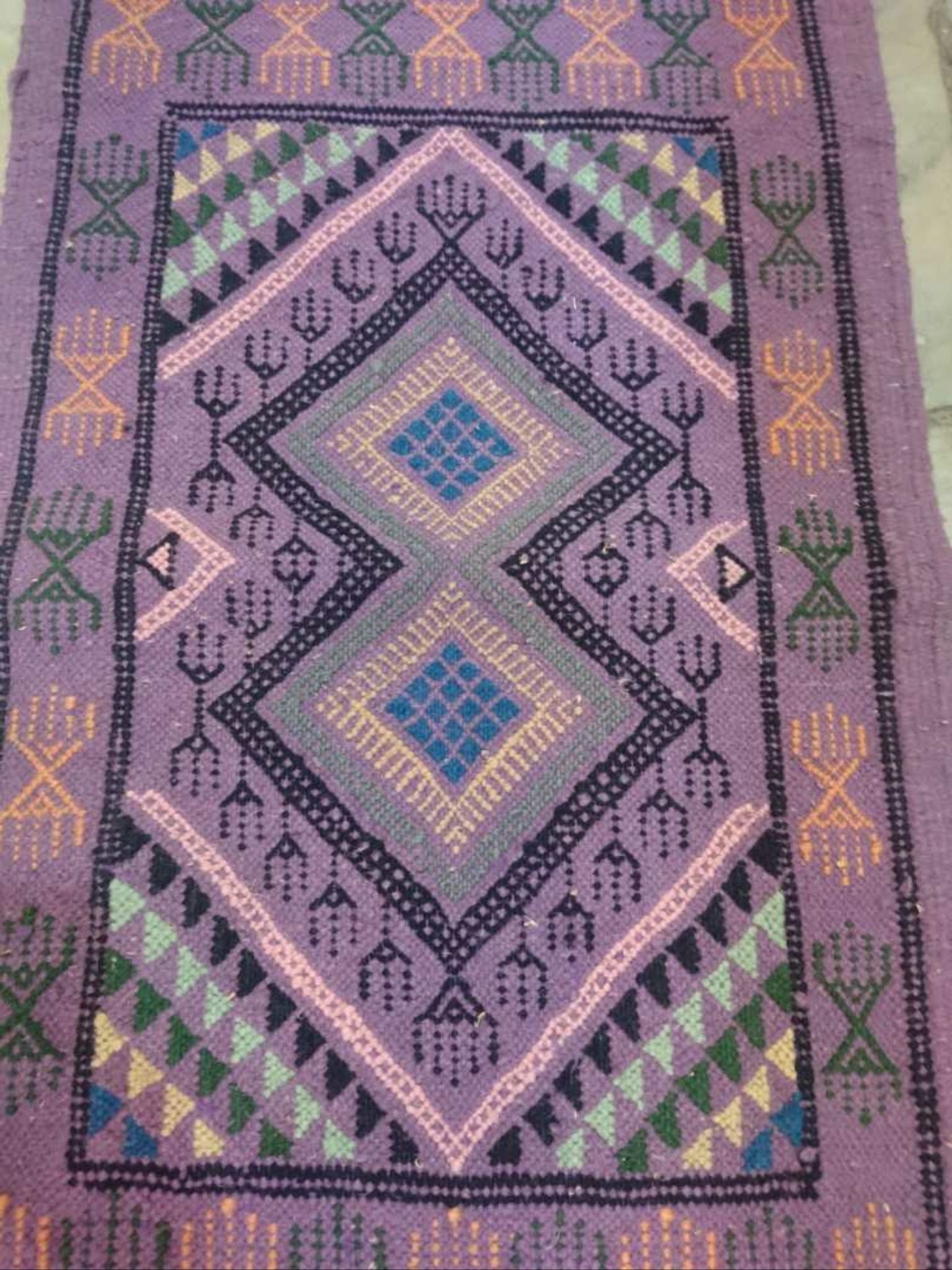 Kilim violet berbère fait à la main 51x94cm