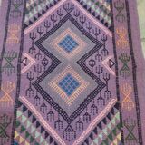 Kilim violet berbère fait à la main 51x94cm