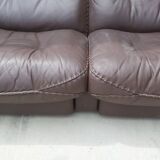 Set of 2 brown leather loveseats by de sede, 1983