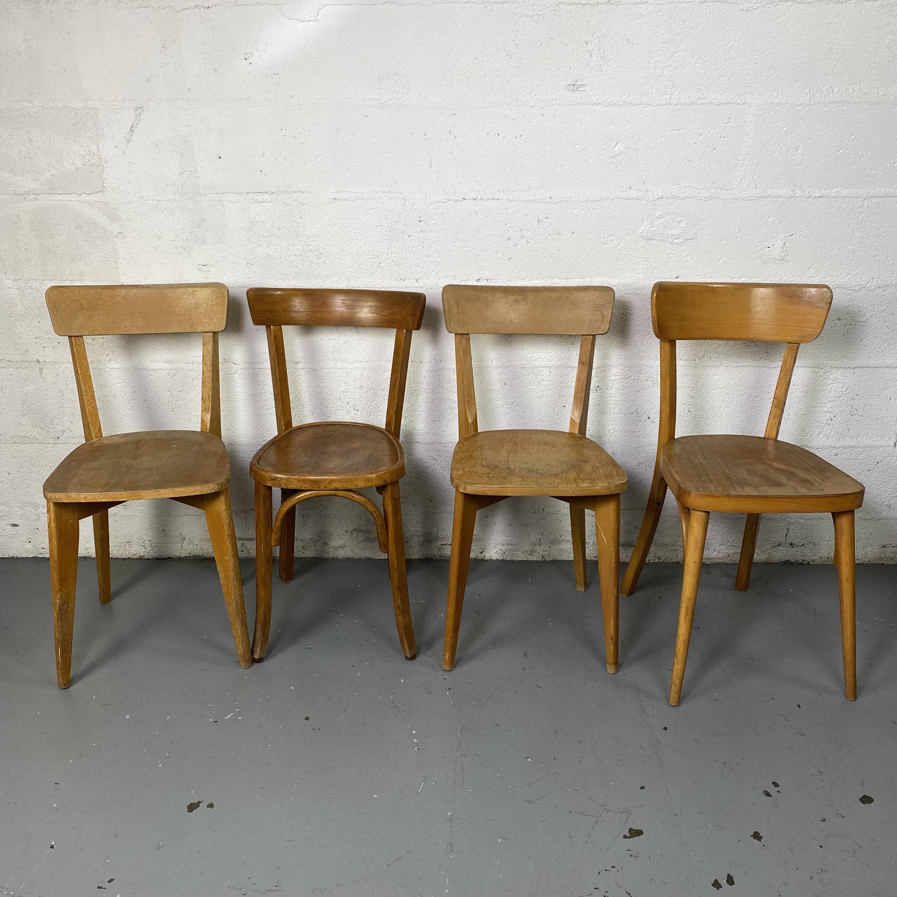 4 chaises bistrots dépareillés