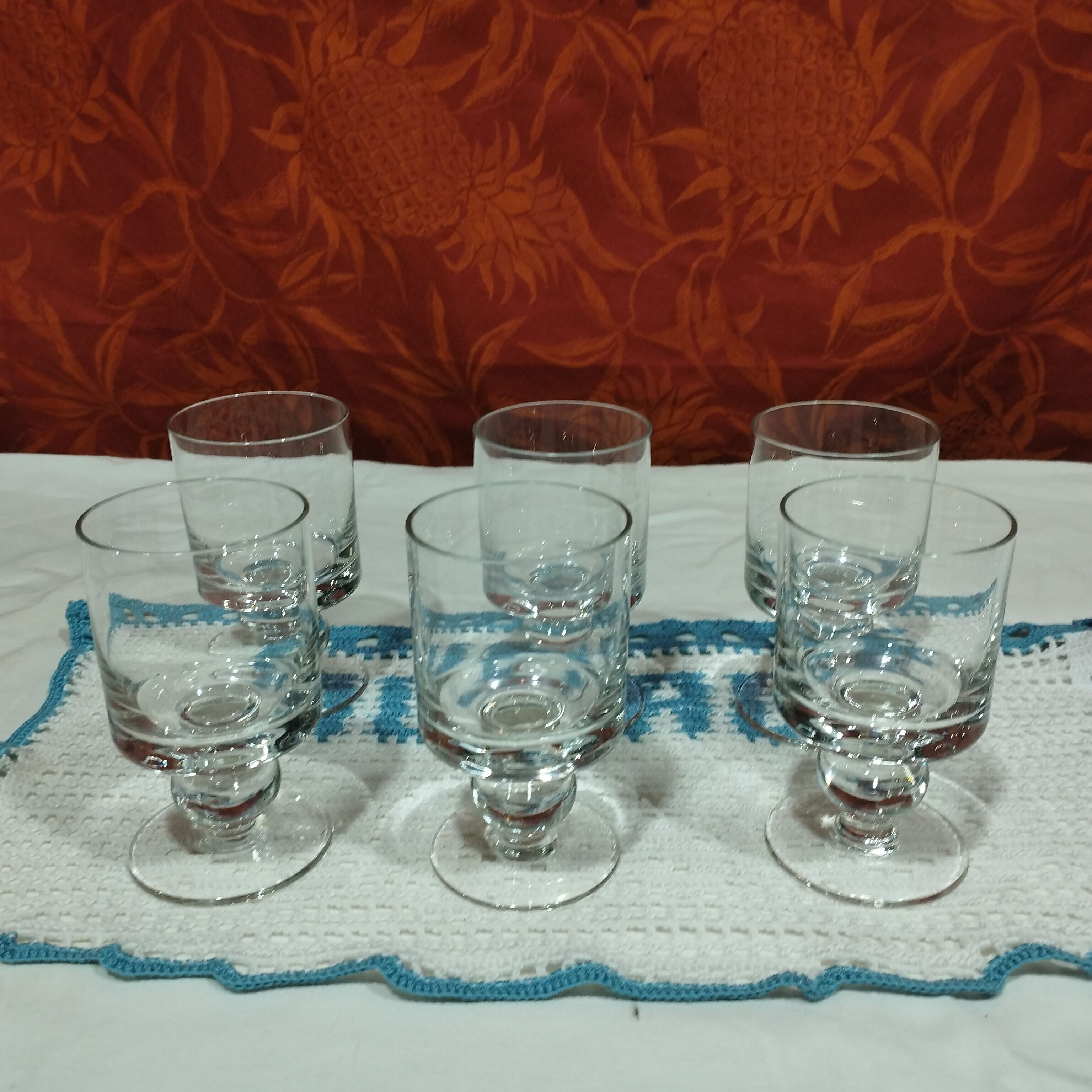 Set of 6 stemmed glasses from the 70s