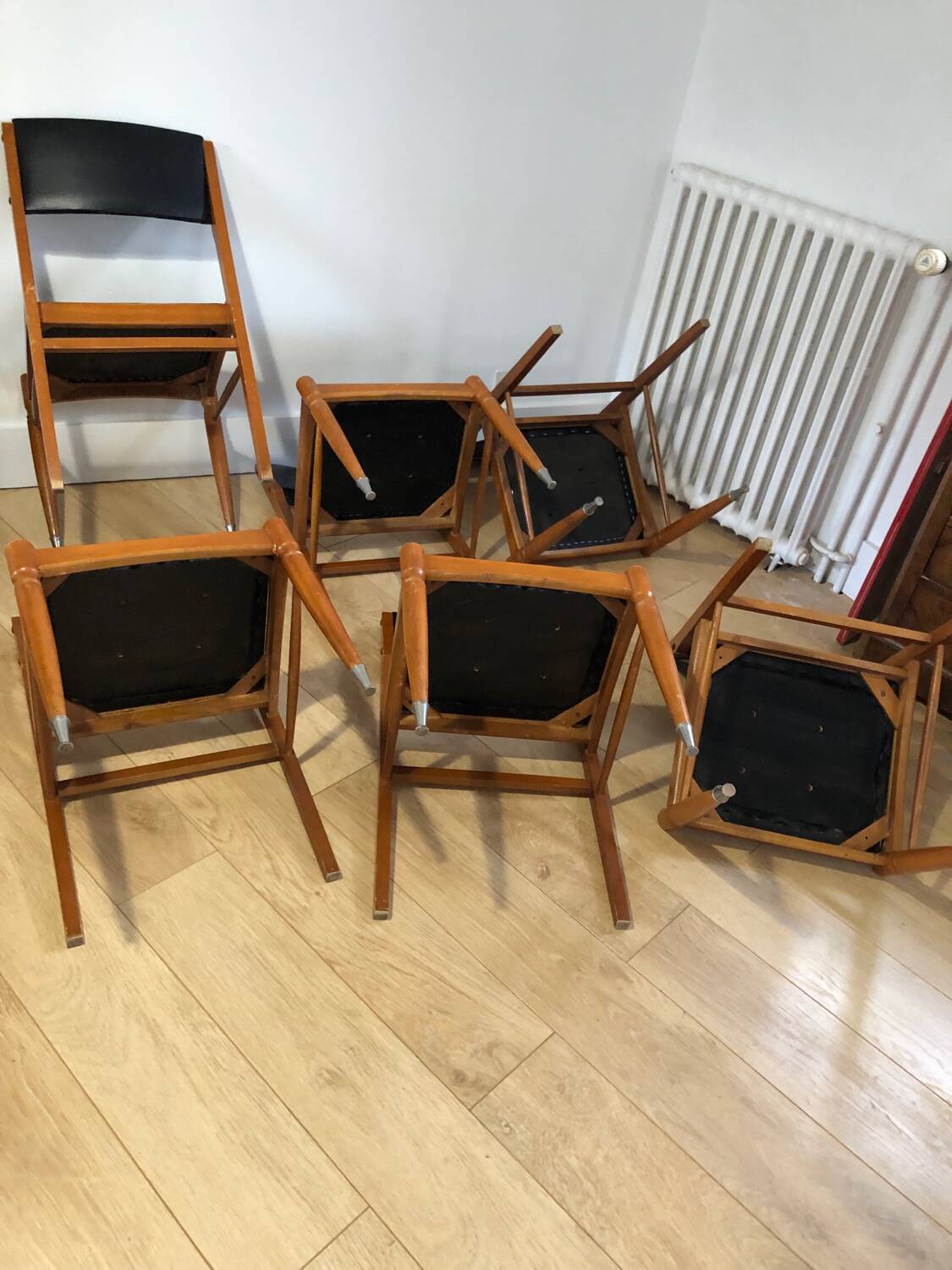 Series of 6 vintage Scandinavian style chairs