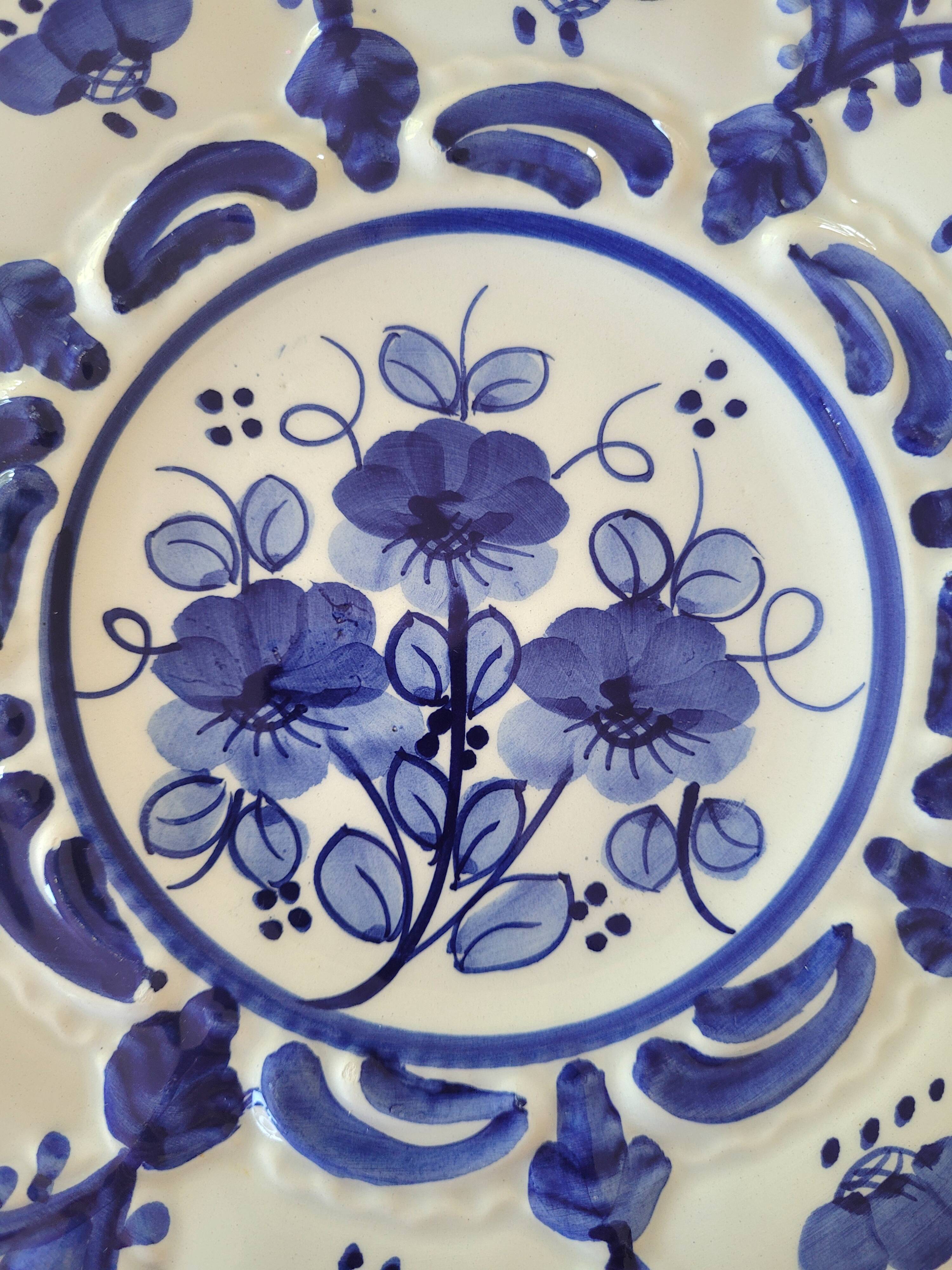 Ceramic wall plate signed HNOS Martinez Spain