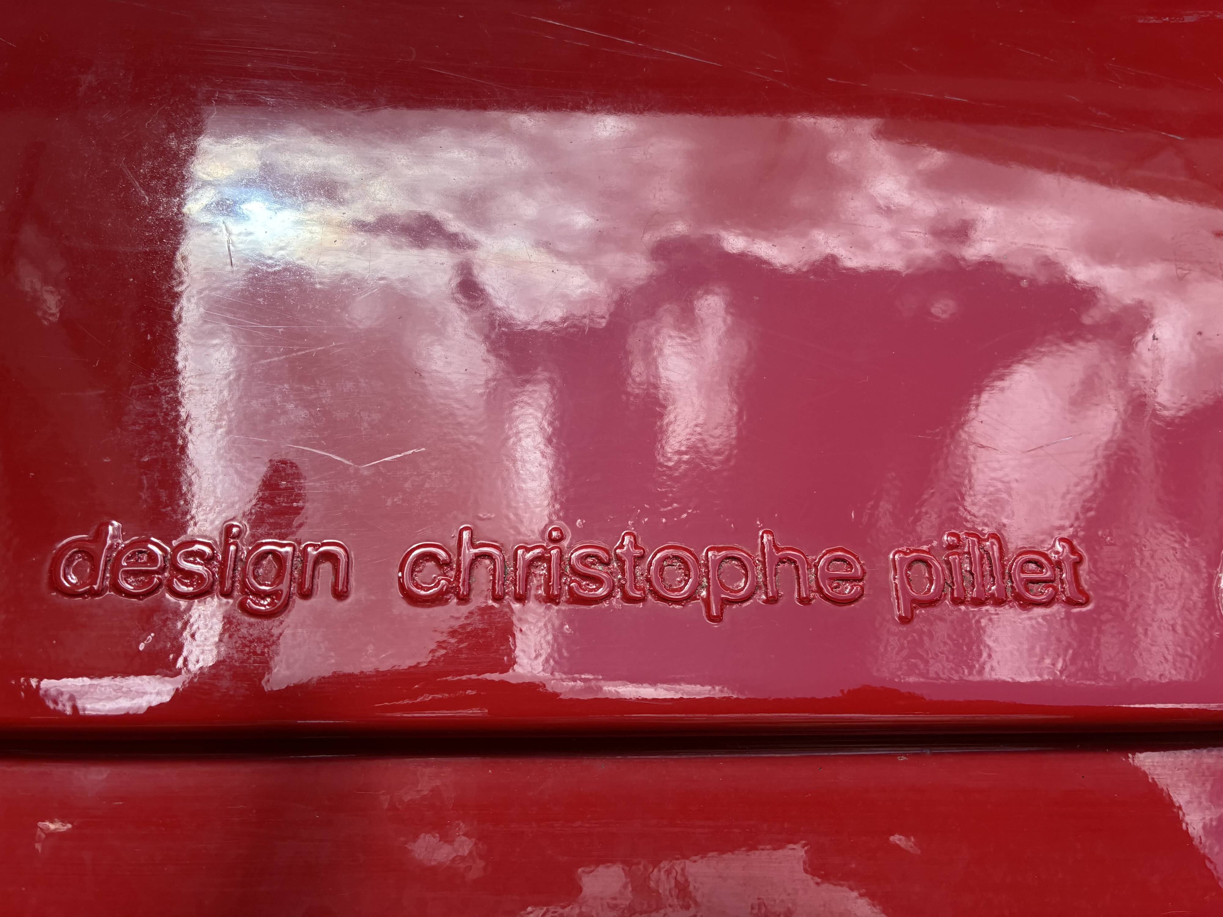 Banc design rouge et blanc Christophe Pillet Serralunga