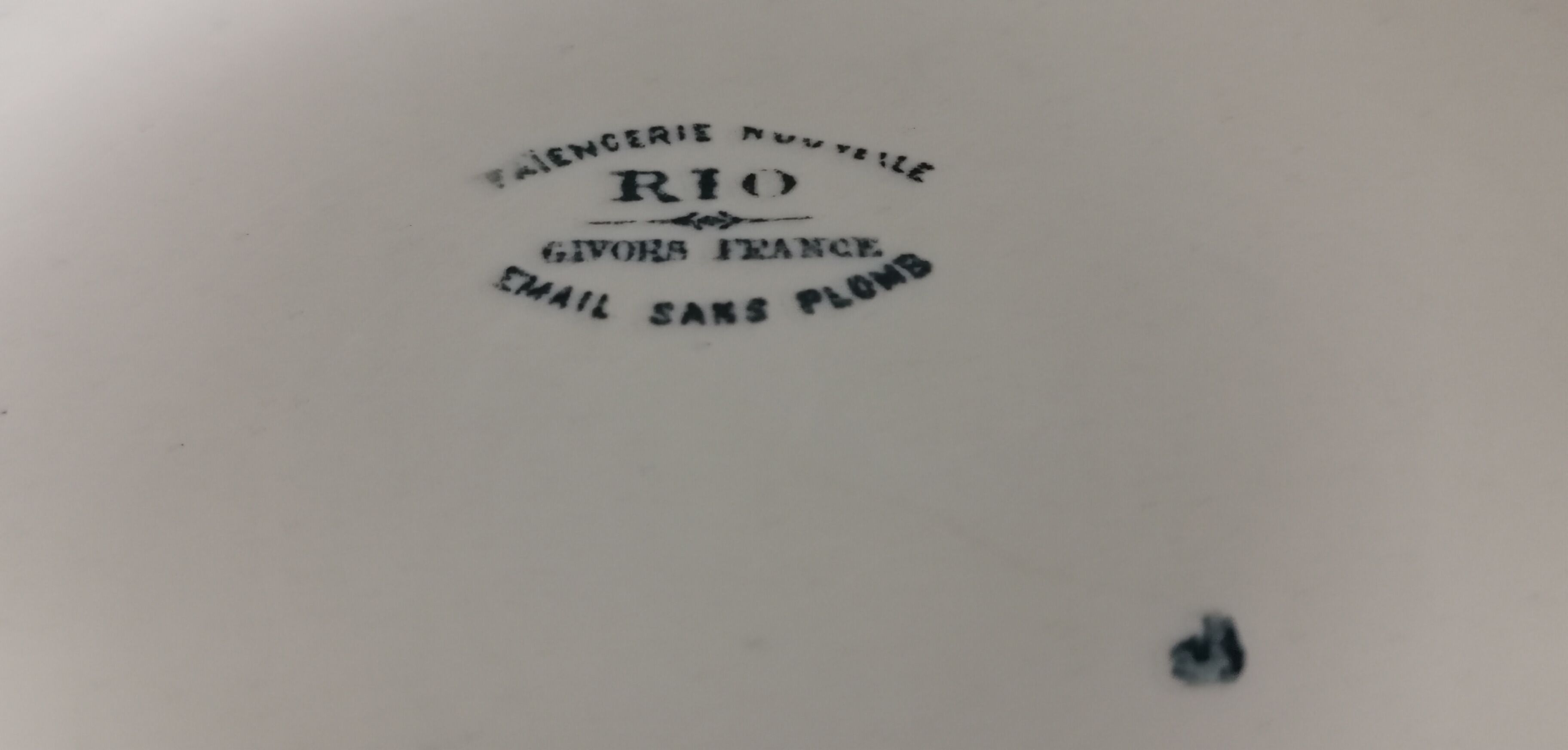 Broc and washbasin Iron Earth earthenware Givors