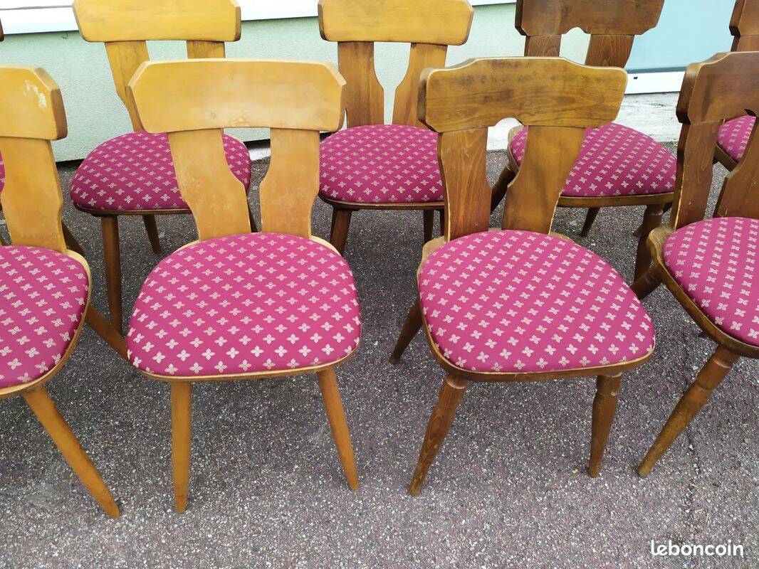 Set of 10 wooden bistro chairs with vintage cushions from the 70s/80s/90s