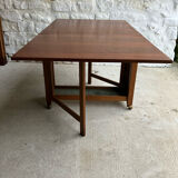 Folding dining table