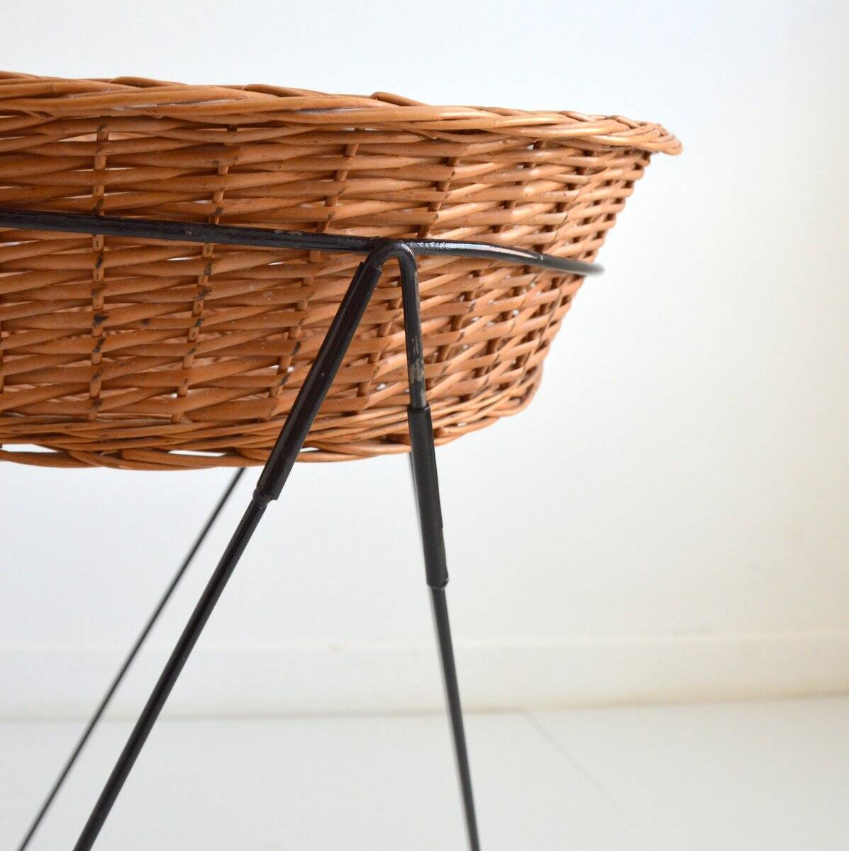 Basket on rattan legs 1950 vintage