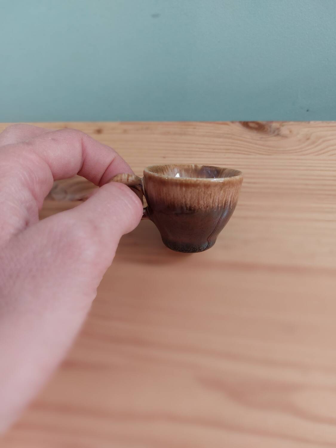 4 small drip/doll cups