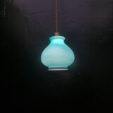 Suspension en verre bleu