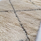 Moroccan Berber carpet Beni Ouarain with black diamonds 285x82cm