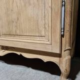 Aerogummed cabinet