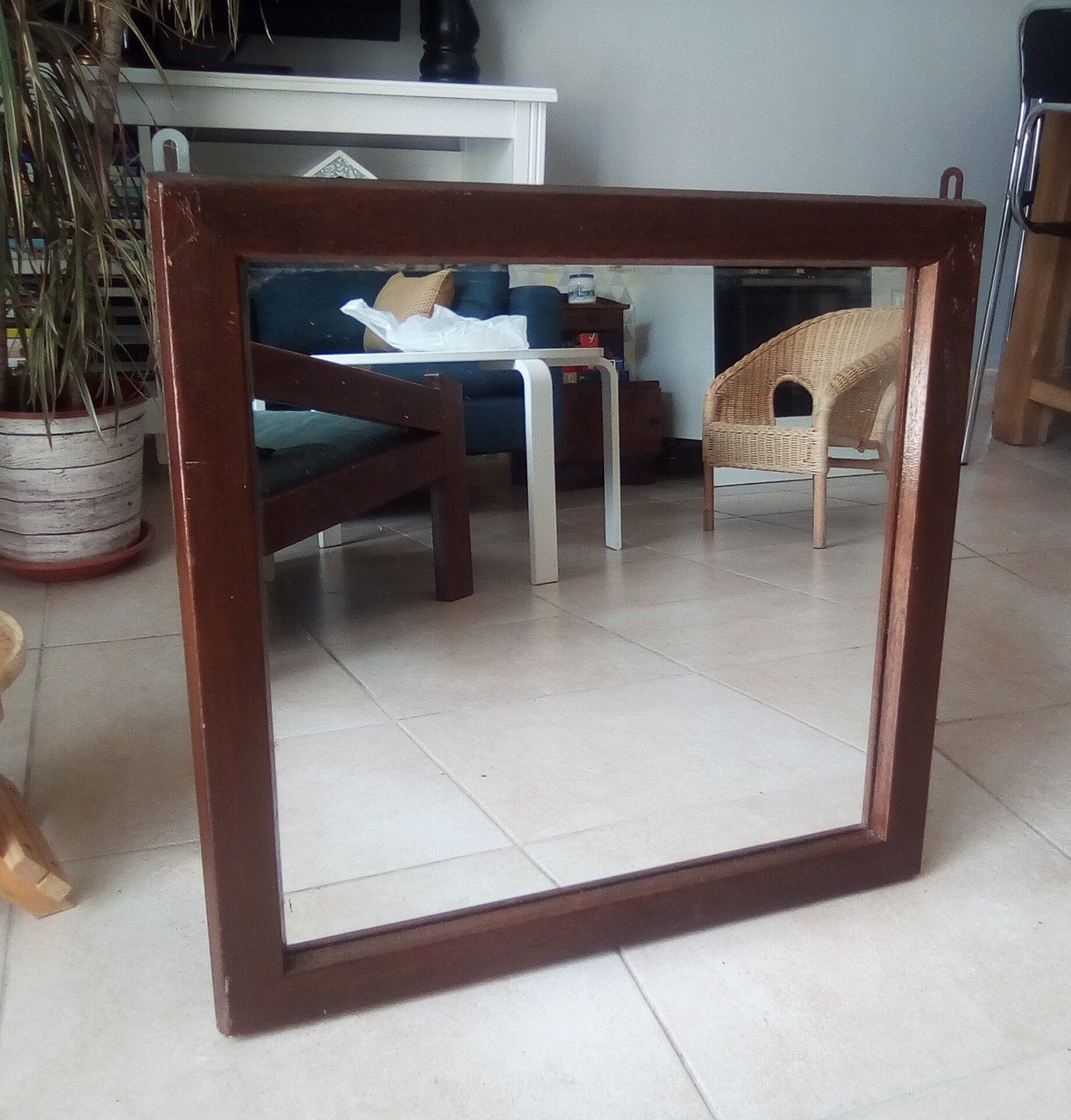 Scandinavian mirror 57-57 50s in solid teak